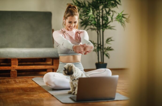 Pilates dla początkujących – poznaj odpowiedzi na ważne pytania (FAQ)