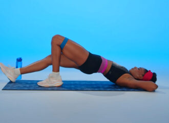 Trening z gumami dla początkujących – ćwiczenia wzmacniające całe ciało