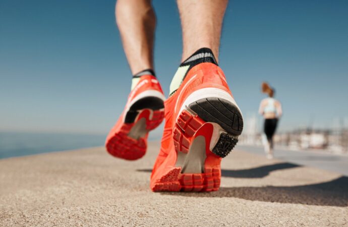 Jakie buty do biegania, na siłownię i fitness? Zobacz, co radzi podolog