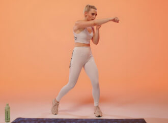 Cardio trening odchudzający z elementami sztuk walki – 30 minut, które zmieniają ciało i nastrój