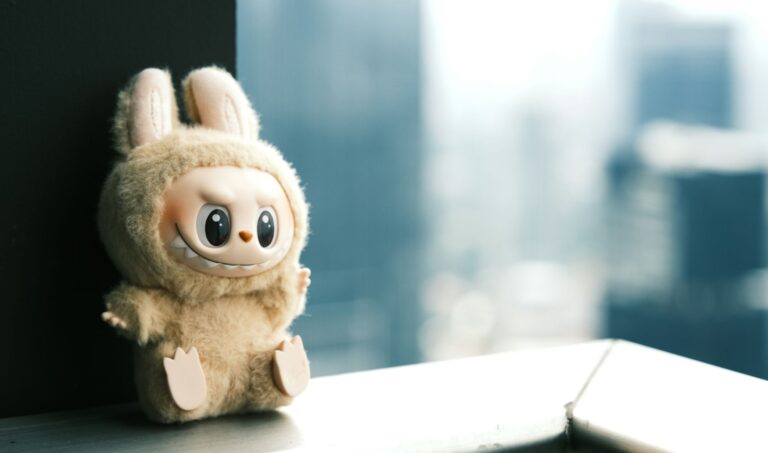 Labubu: od niszowej figurki do globalnej gwiazdy popkultury. Skąd pochodzi, jak wygląda i dlaczego fascynuje?