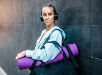 Odzież sportowa damska i męska – jak wybrać dobre ubrania sportowe?