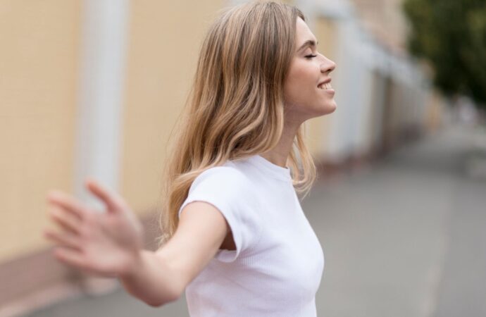 Poznaj 3 proste ćwiczenia oddechowe na stres, lepszy sen i więcej energii