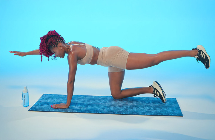 Trening na nogi i brzuch: 30 minut bez wychodzenia z domu