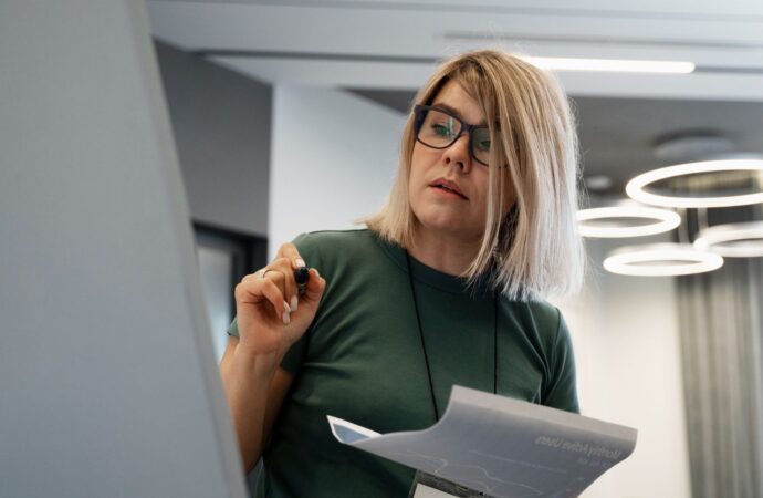 ADHD w pracy: wada czy supermoc? Jak neuroatypowość może wspierać kreatywność, produktywność i zarządzanie projektami