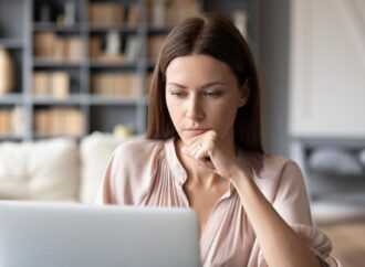 Sztuczna inteligencja w psychoterapii – rewolucja czy iluzja skuteczności?